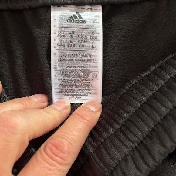 Adidas track pants - Picture 4 of 10